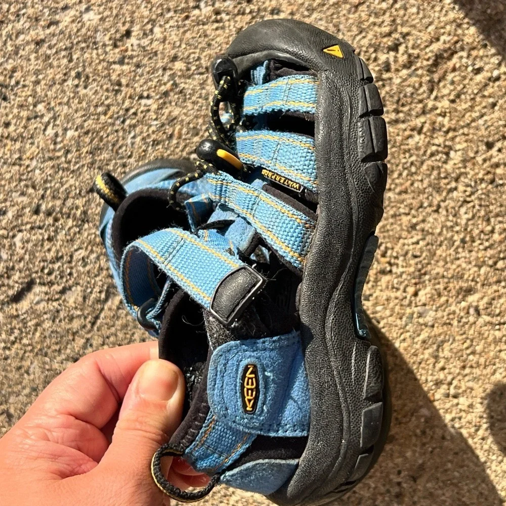Kids Blue and Black Sandals Keen